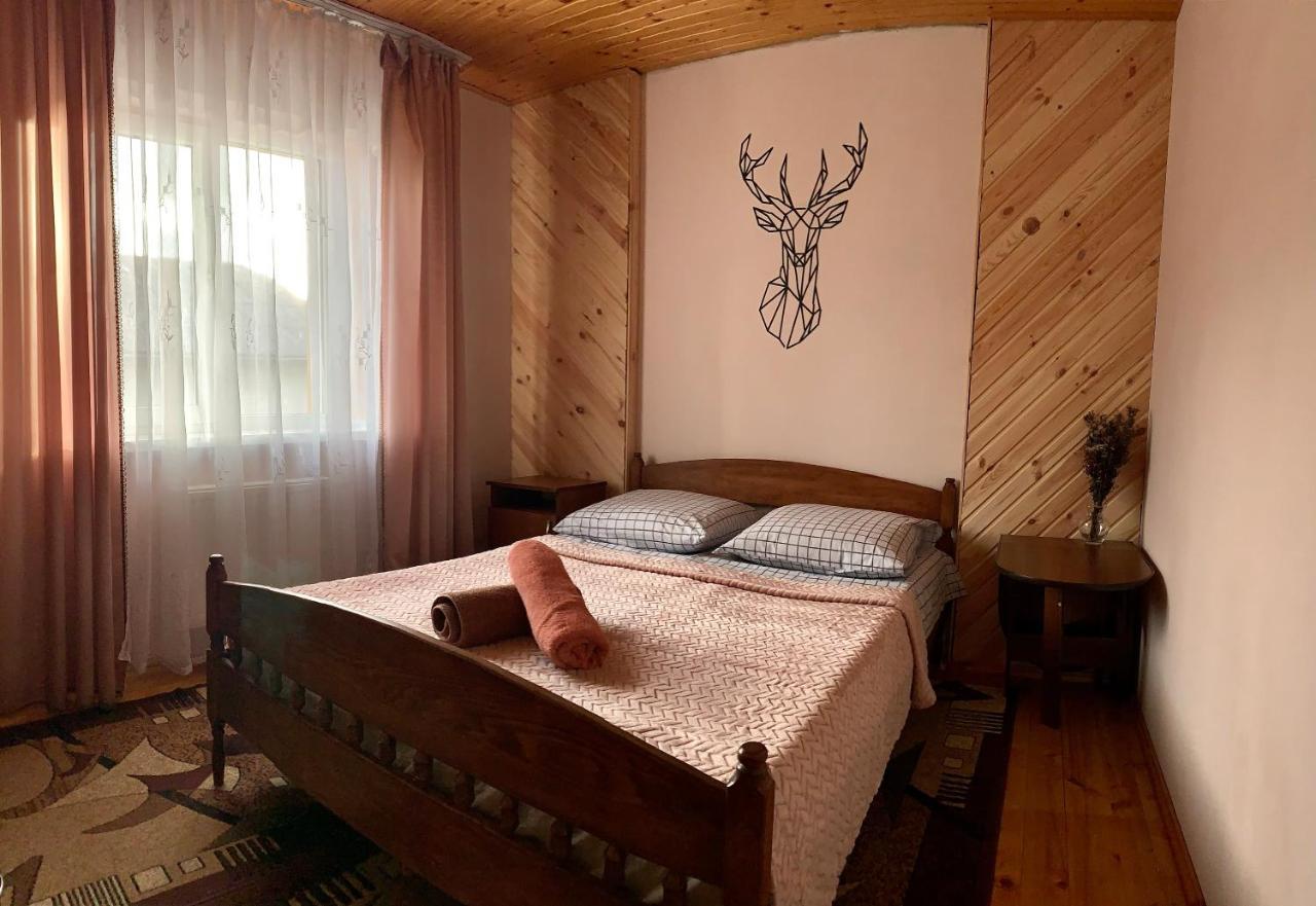 Ніч Над Карпатами Hotel สลาฟสเก ภายนอก รูปภาพ