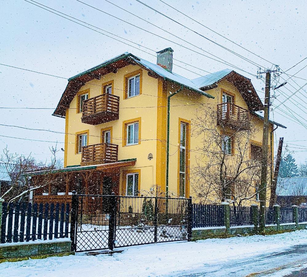 Ніч Над Карпатами Hotel สลาฟสเก ภายนอก รูปภาพ