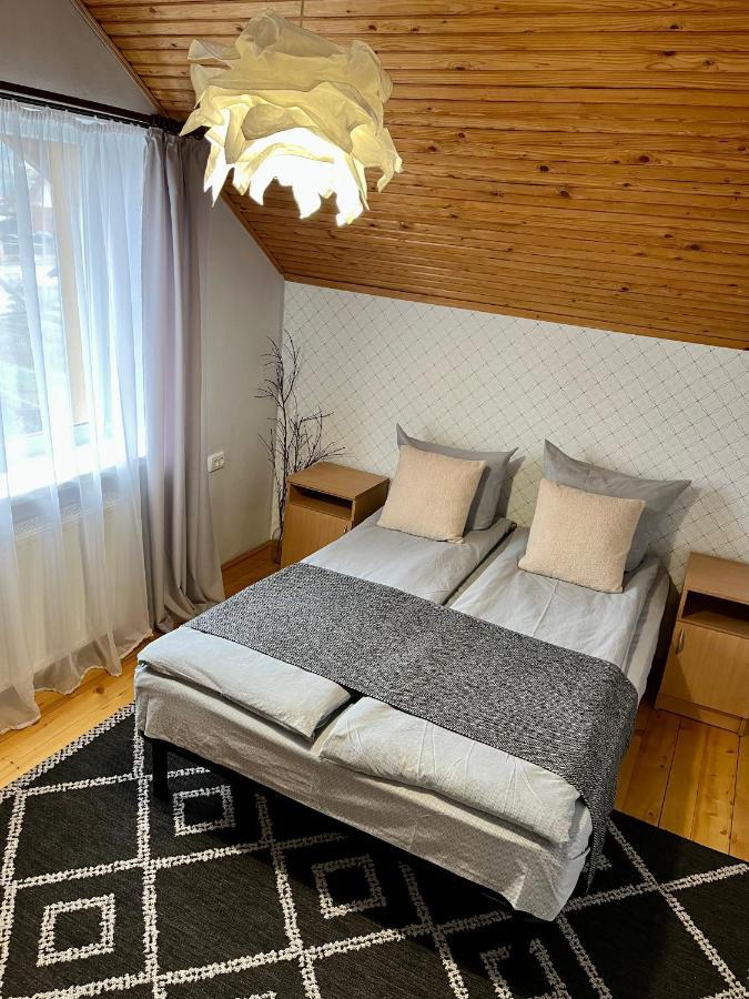 Ніч Над Карпатами Hotel สลาฟสเก ภายนอก รูปภาพ